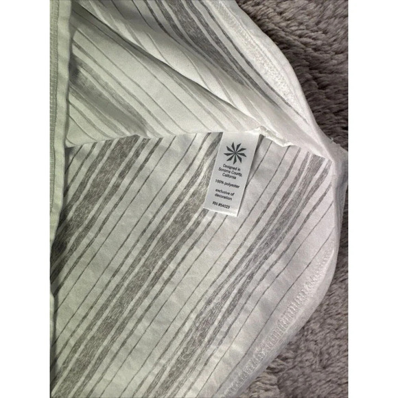 Athleta Vitality Tee Top T-Shirt Women Large White Striped Semi-Sheer Athleisure - Picture 11 of 15